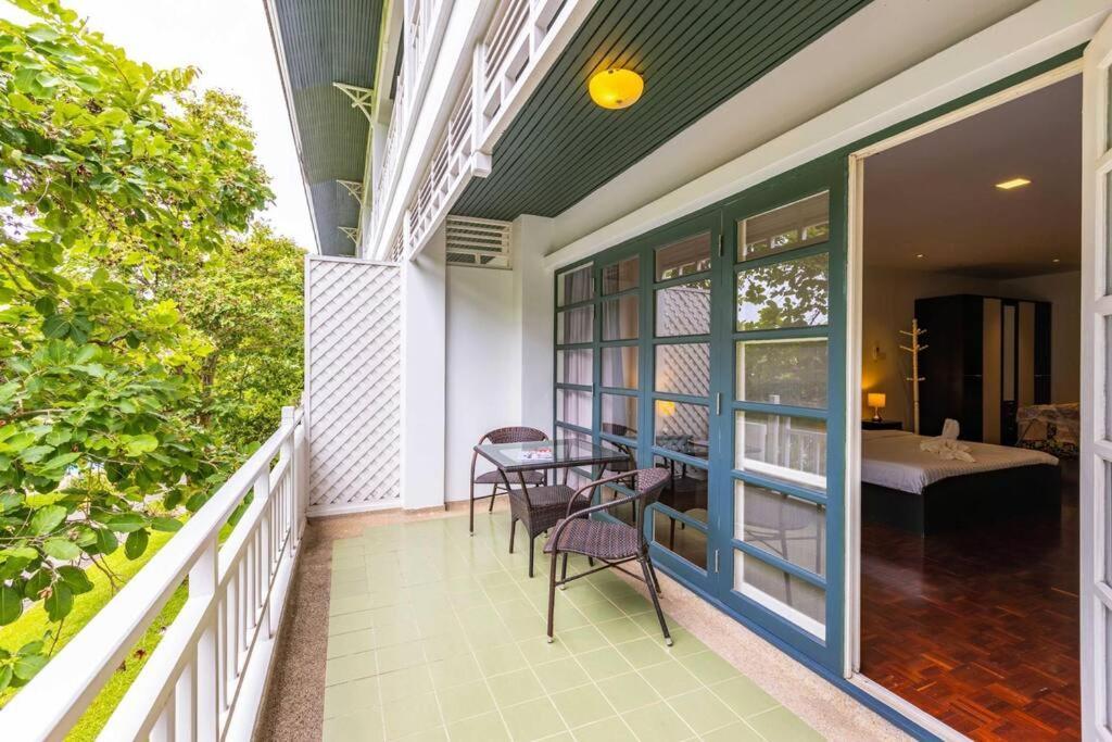 4 Bedroom Townhouse In Great Location! 후아 힌 외부 사진