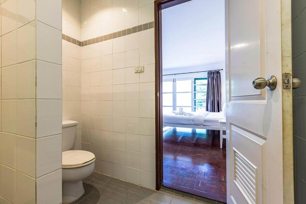 4 Bedroom Townhouse In Great Location! 후아 힌 외부 사진