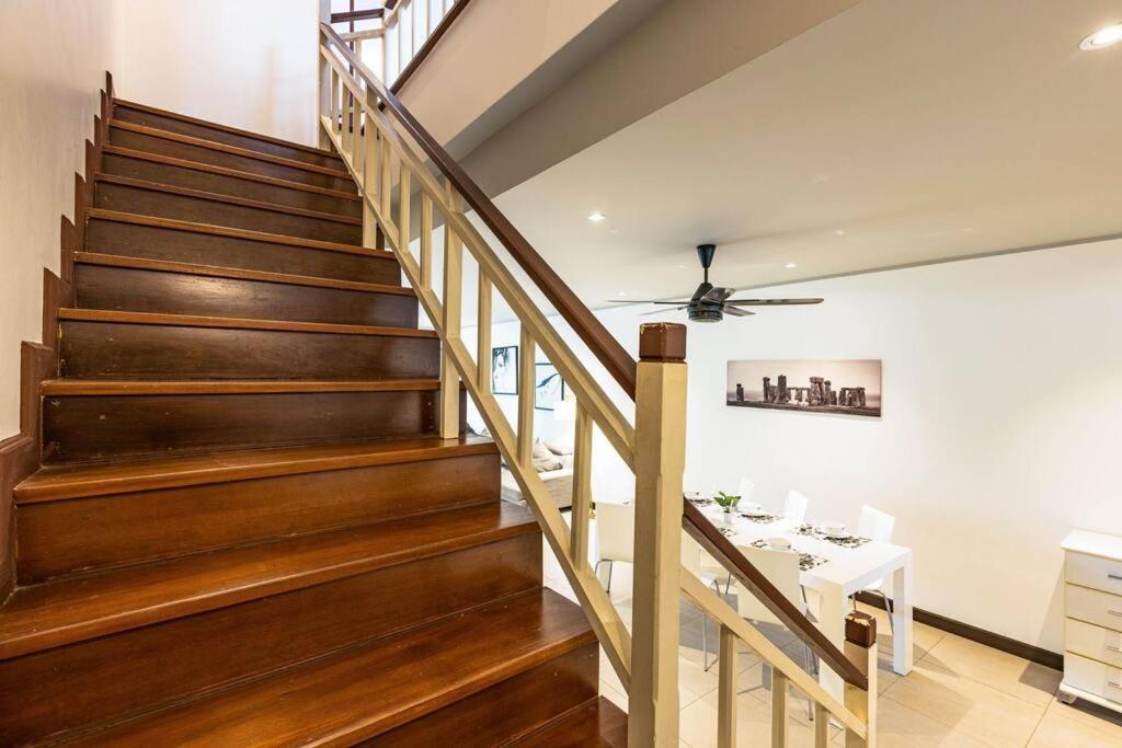 4 Bedroom Townhouse In Great Location! 후아 힌 외부 사진