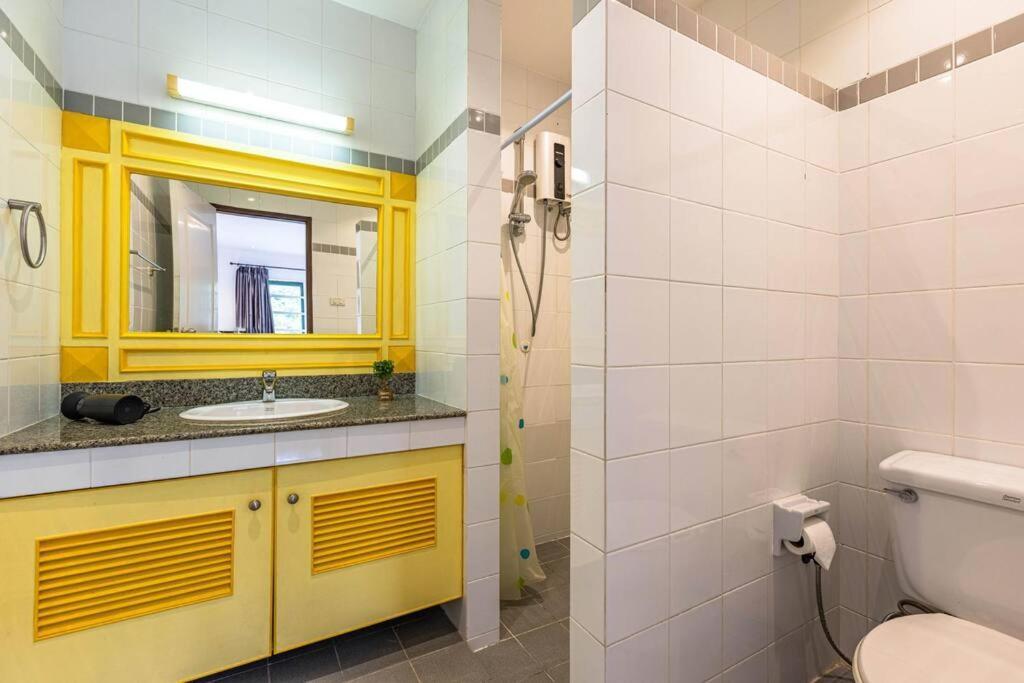 4 Bedroom Townhouse In Great Location! 후아 힌 외부 사진